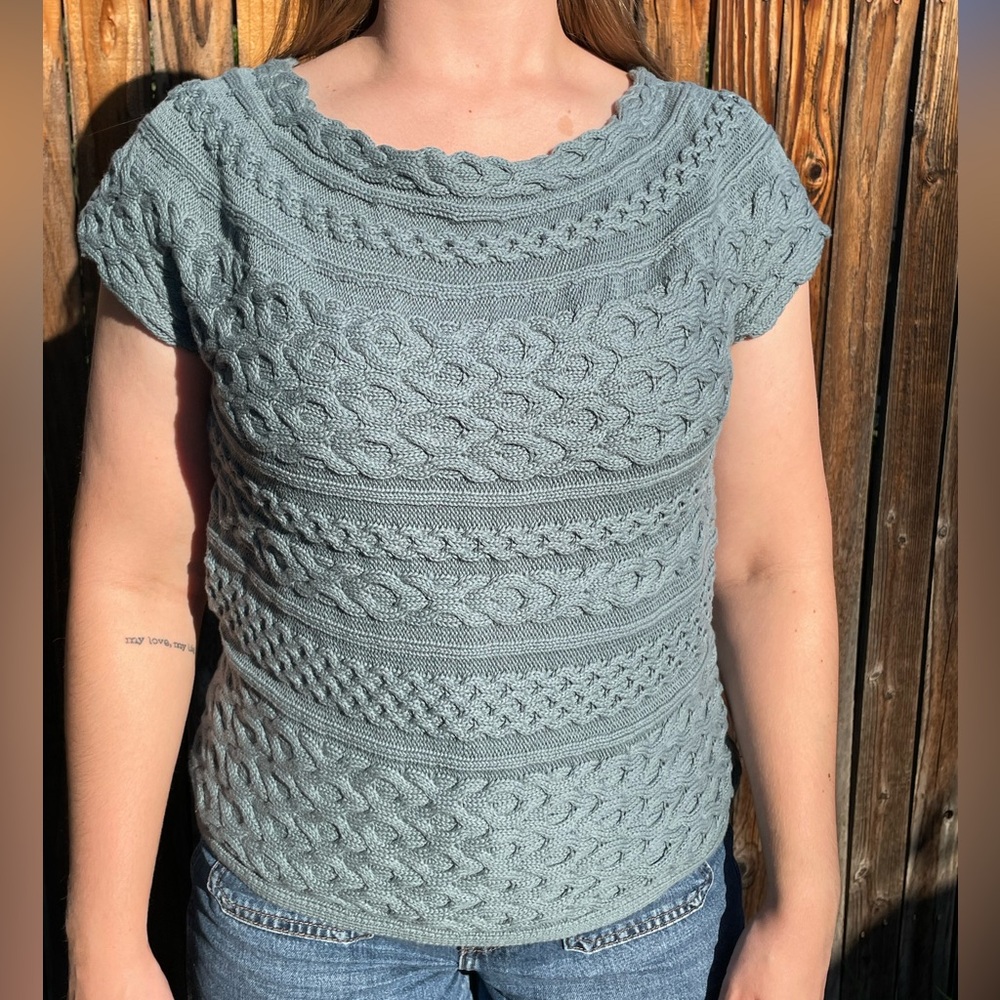NEW White House Black Market blue knitted top